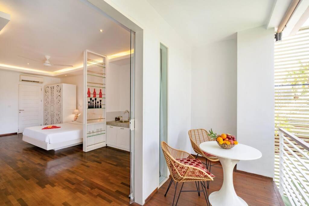 Cosy 1 Bd Pvt With Shared Kitchen And Pool *